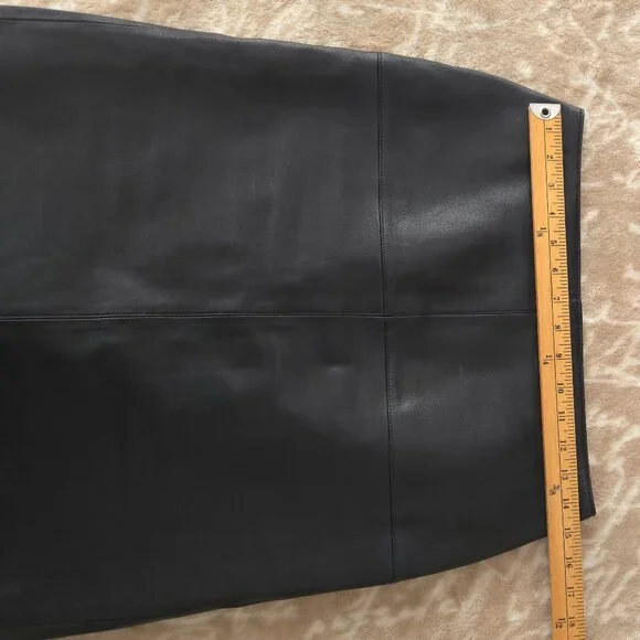 Club Monaco Leather Pencil Skirt - US 4 - Excellent Condition - Picture 7 of 7